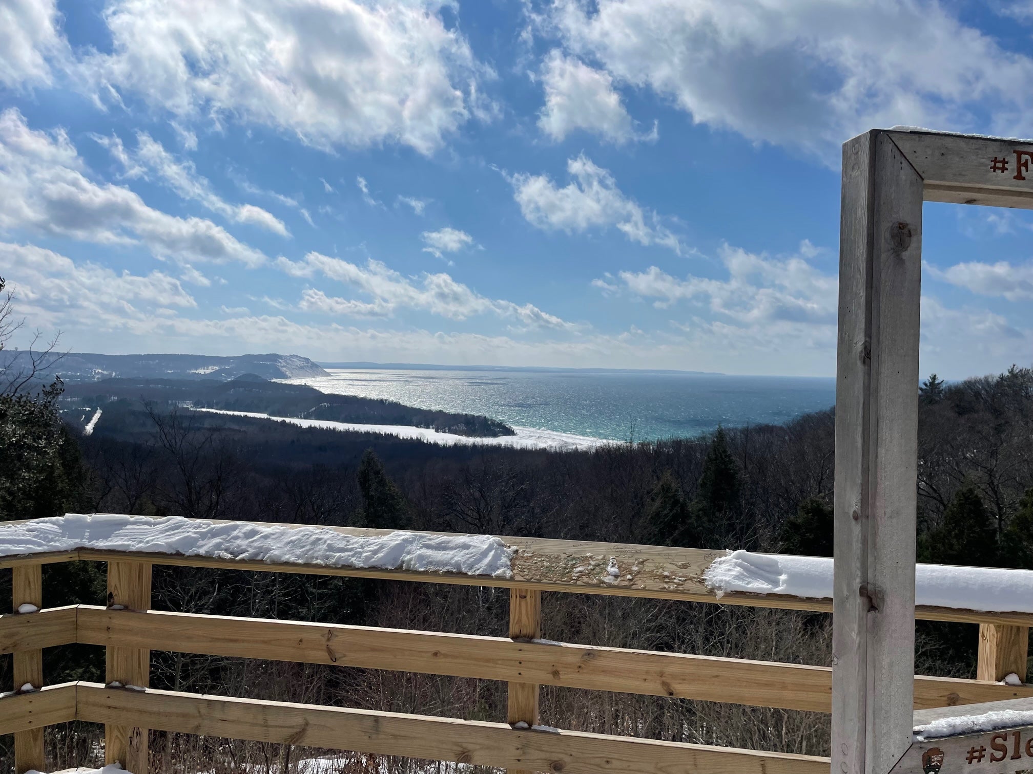 The peaceful season/the busy season